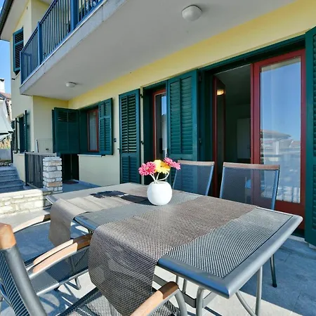 Nina Porec Exterior photo