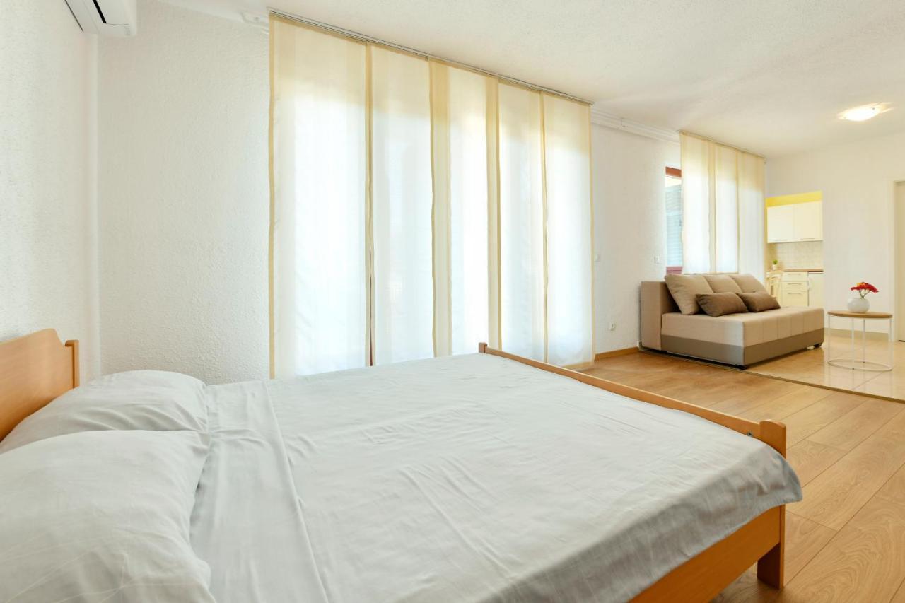 Nina Apartment *